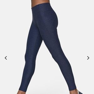 Outdoor Voices leggings